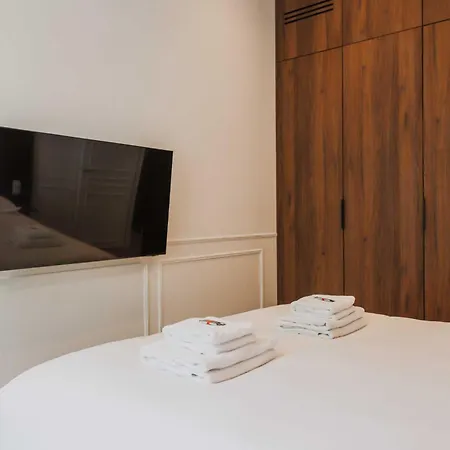 Daire Charming Flat - 2br- 6p - Arc De Triomphe *