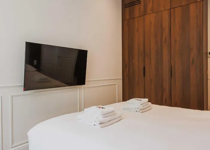 Апартаменты Charming Flat - 2br- 6p - Arc De Triomphe *