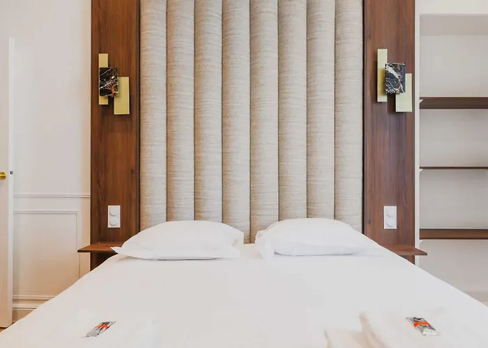 Апартаменты Charming Flat - 2br- 6p - Arc De Triomphe