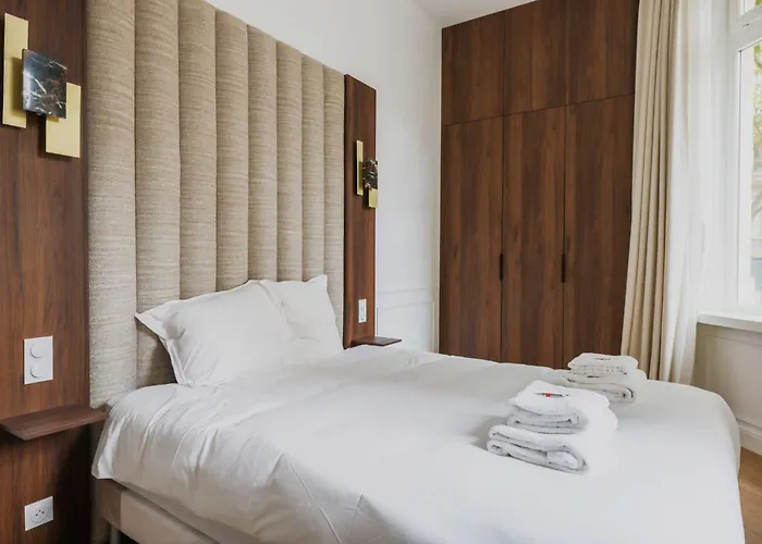 Апартаменты Charming Flat - 2br- 6p - Arc De Triomphe *