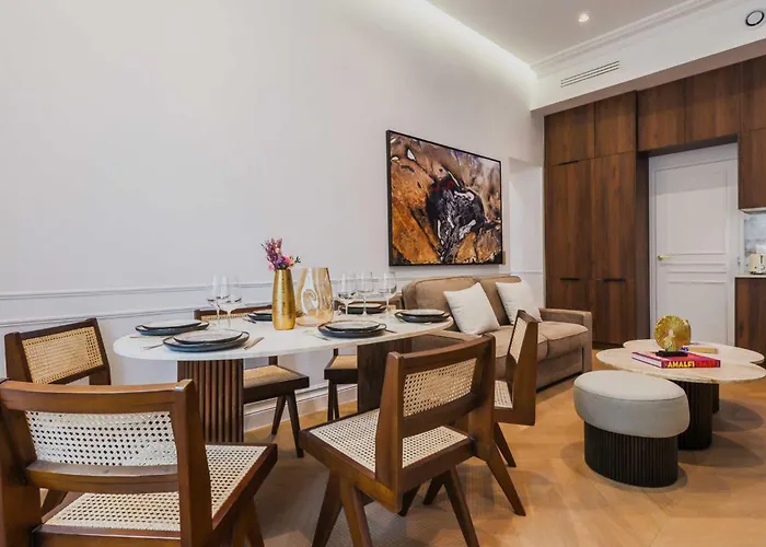 Апартаменты Charming Flat - 2br- 6p - Arc De Triomphe Париж